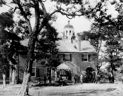 Fairfax Court House, VA - with Union soldiers - Image source: Wikimedia Commons